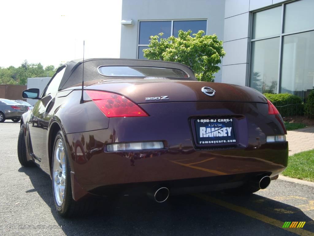 2006 350Z Touring Roadster - Interlagos Fire Metallic / Charcoal Leather photo #17