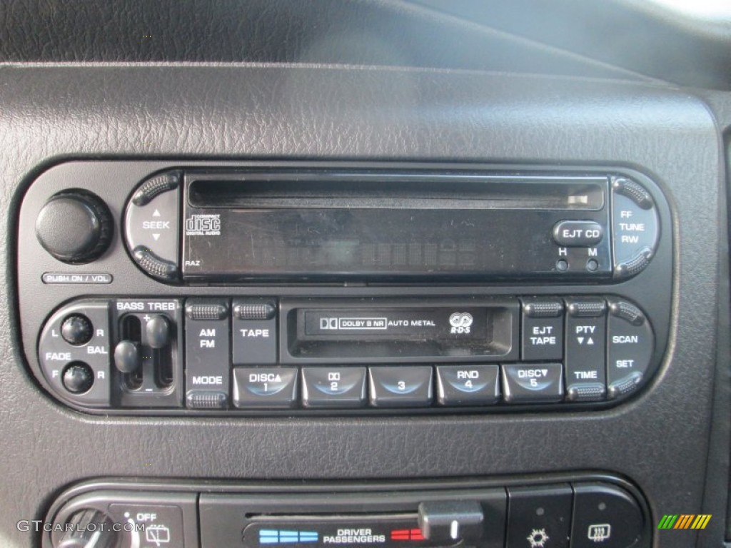 2003 Durango SLT 4x4 - Flame Red / Dark Slate Gray photo #21