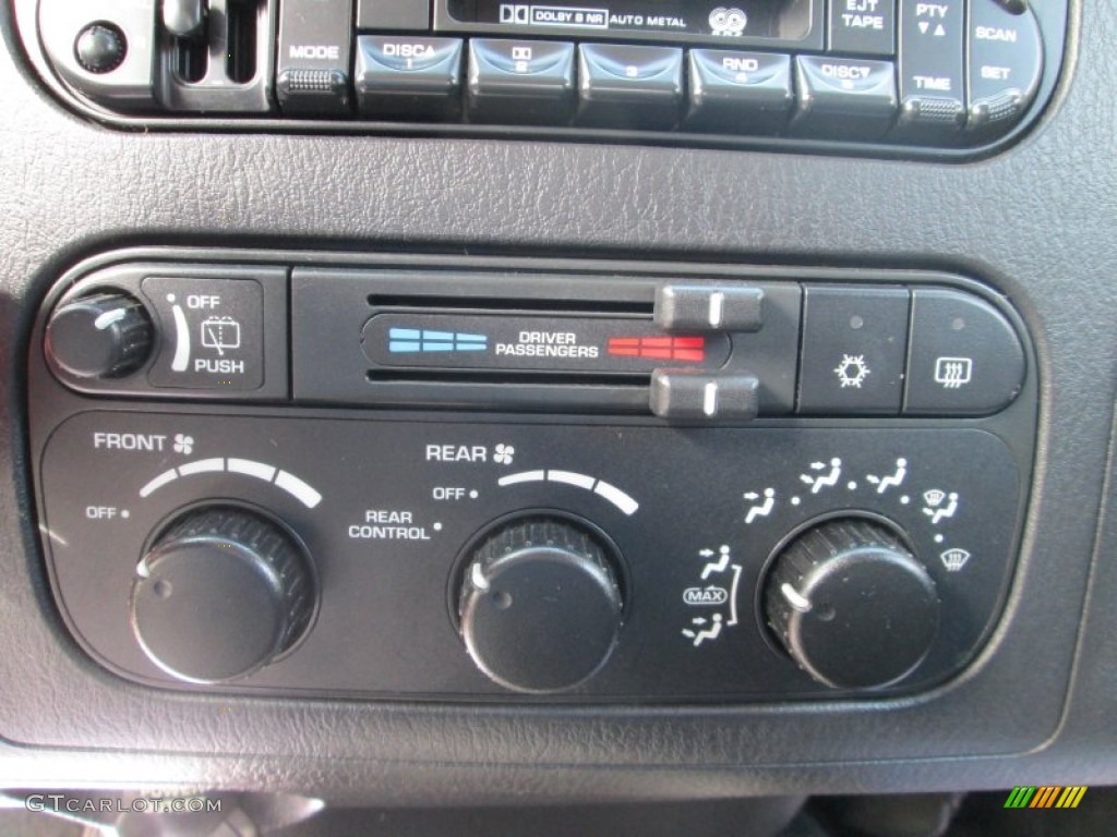 2003 Durango SLT 4x4 - Flame Red / Dark Slate Gray photo #22