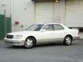 Diamond White Pearl - LS 400 Photo No. 2