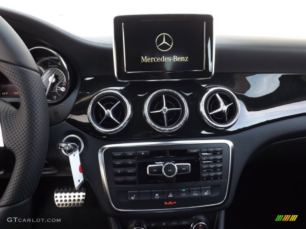 2014 Mercedes-Benz CLA 45 AMG Controls Photo #92727079