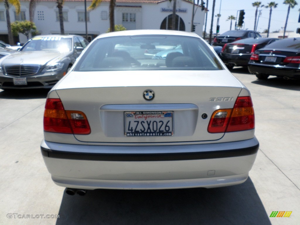 2002 3 Series 330i Sedan - Titanium Silver Metallic / Black photo #3