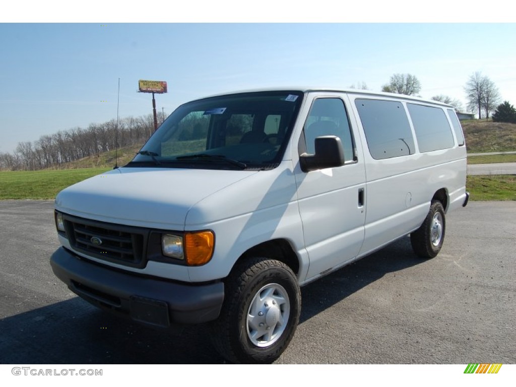 2007 E Series Van E350 Super Duty XL 15 Passenger - Oxford White / Medium Flint Grey photo #8