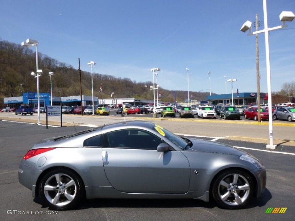 Silver Alloy Metallic Nissan 350Z