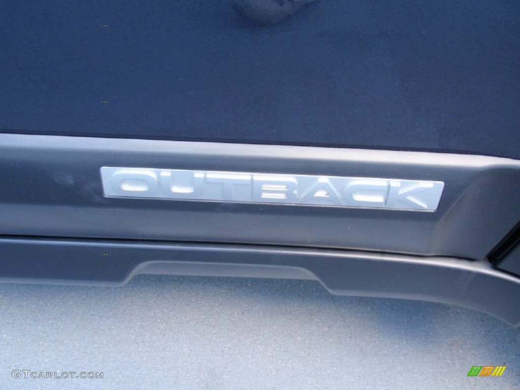 2011 Outback 2.5i Limited Wagon - Graphite Gray Metallic / Off Black photo #17