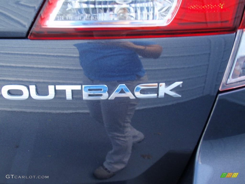 2011 Outback 2.5i Limited Wagon - Graphite Gray Metallic / Off Black photo #19