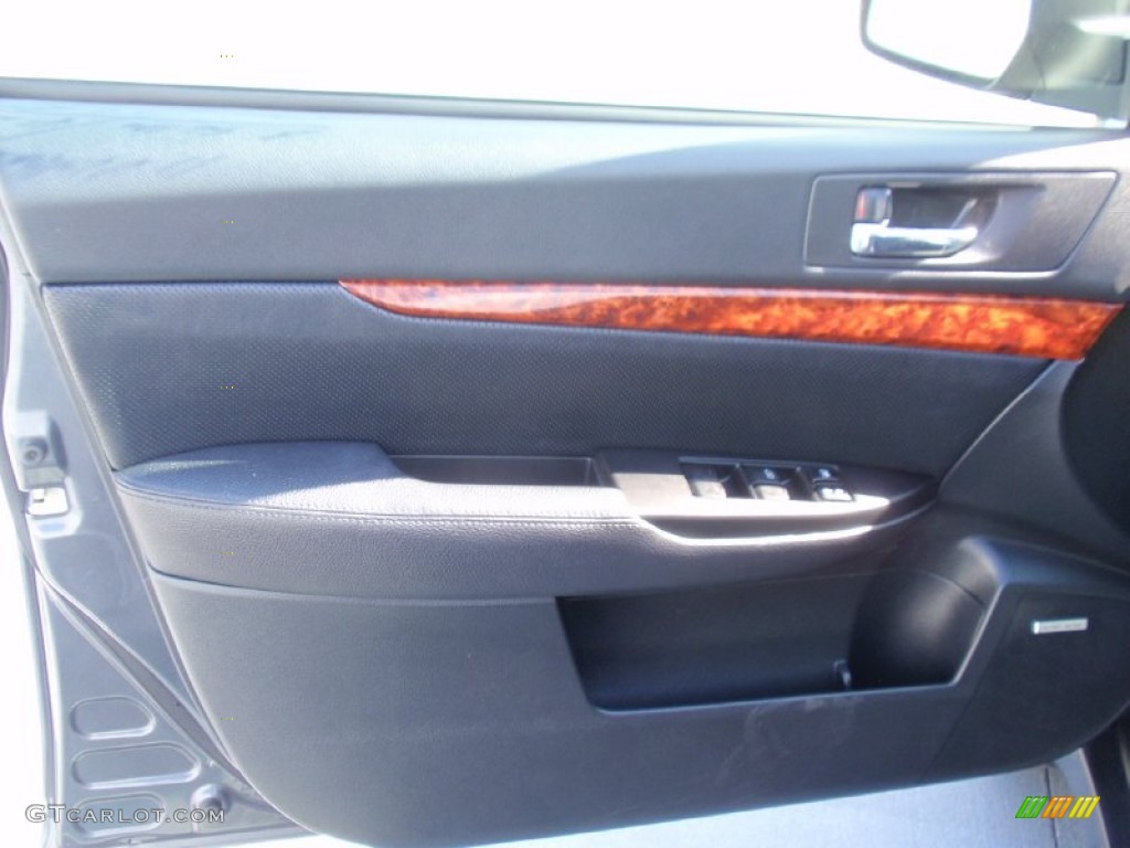 2011 Outback 2.5i Limited Wagon - Graphite Gray Metallic / Off Black photo #33