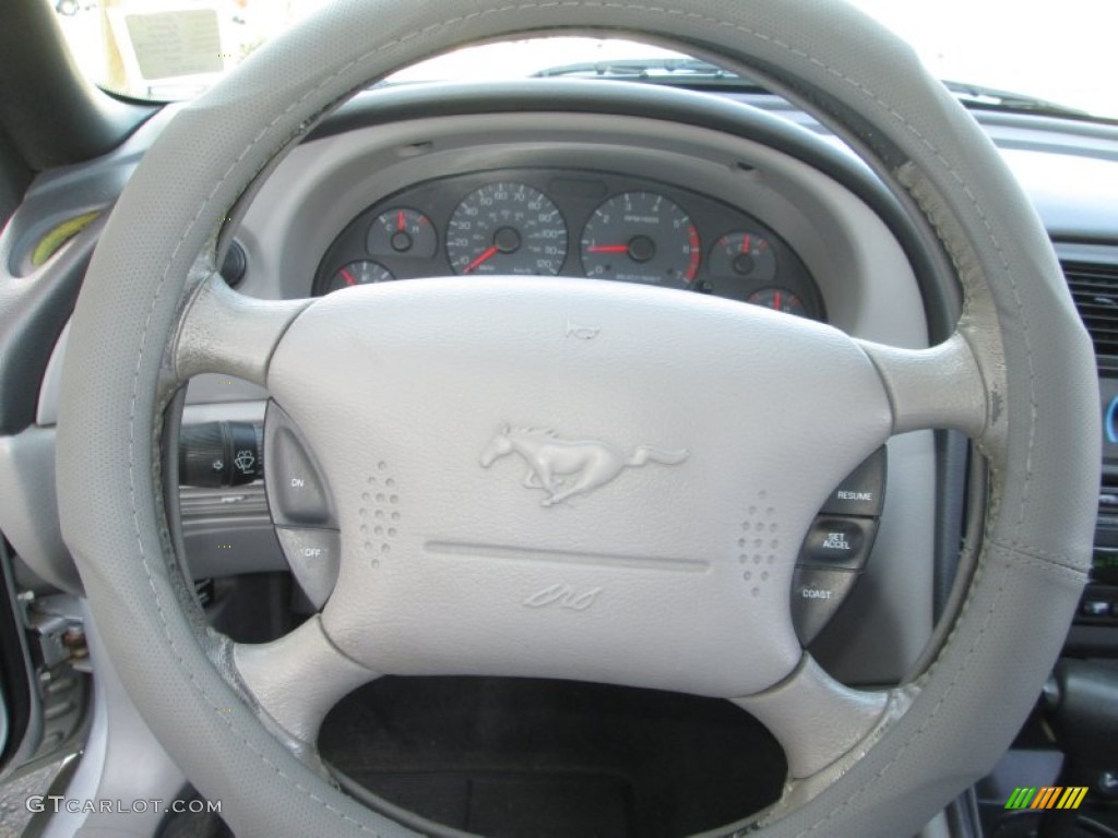 2004 Mustang V6 Coupe - Silver Metallic / Medium Graphite photo #21