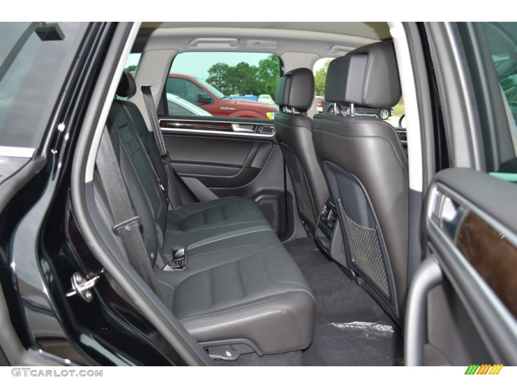 2014 Touareg TDI Executive 4Motion - Black / Black Anthracite photo #4