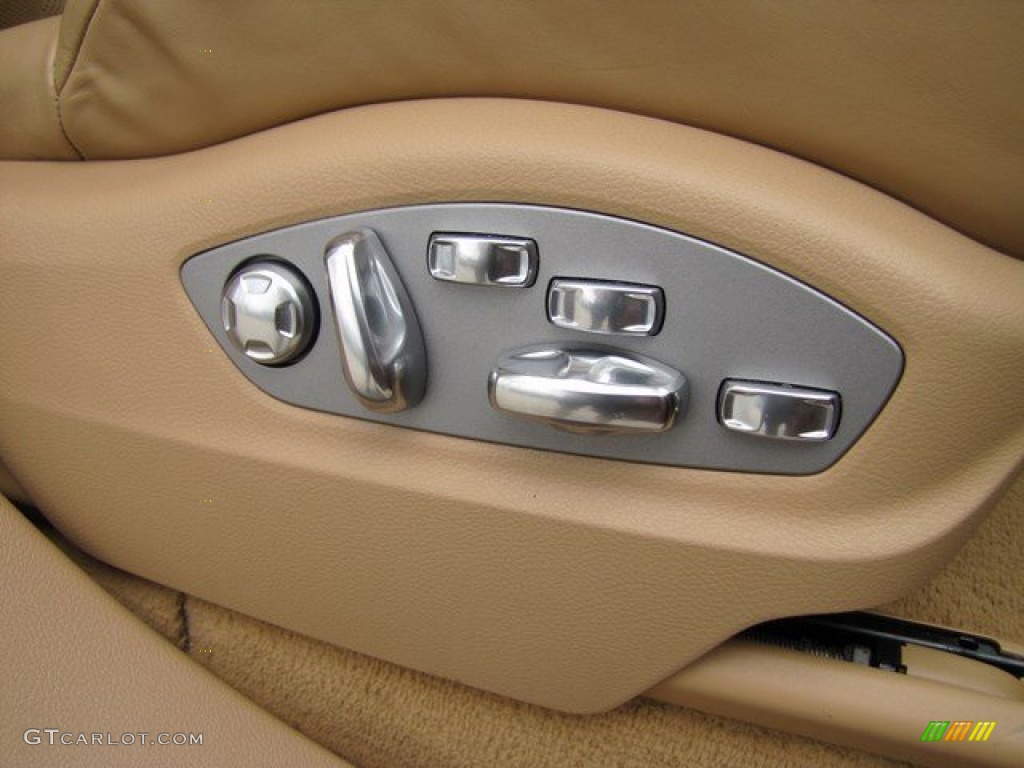 2011 Porsche Cayenne Standard Cayenne Model Controls Photo #92745745