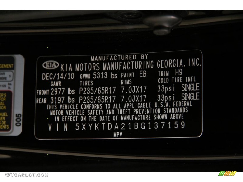 2011 Sorento LX V6 AWD - Ebony Black / Gray photo #17