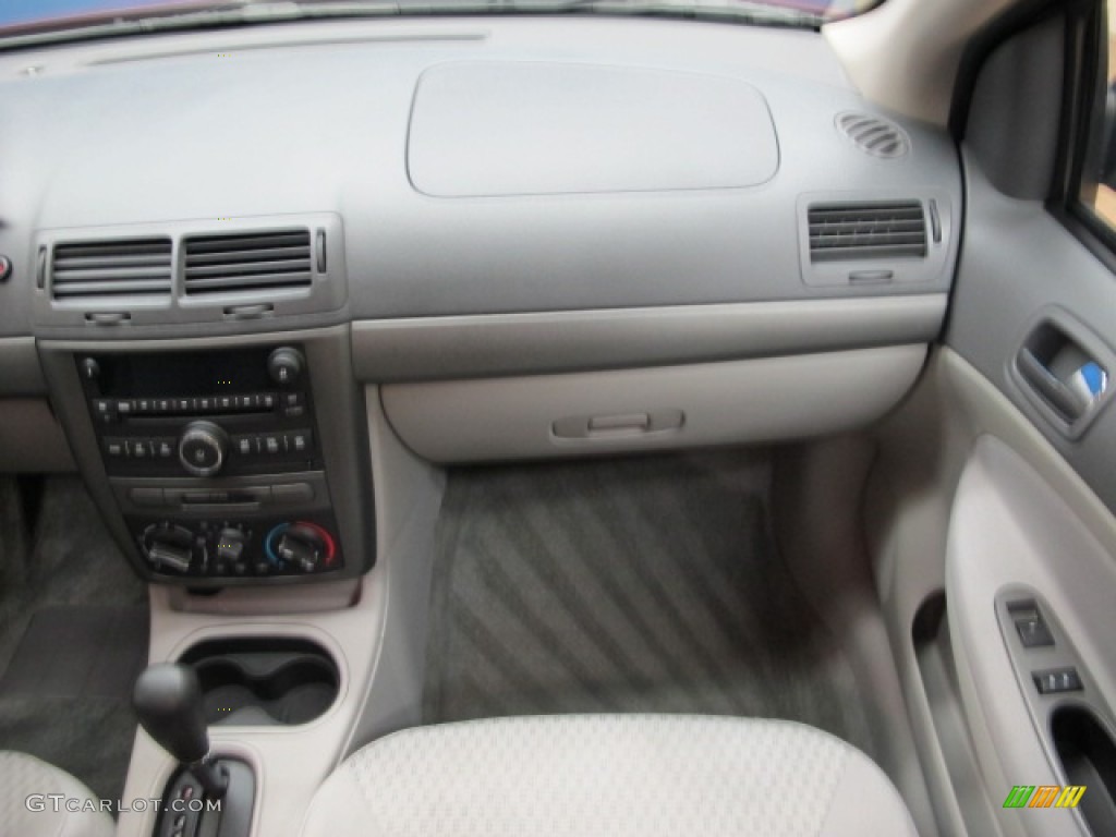 2007 Cobalt LT Sedan - Sport Red Tint Coat / Gray photo #25