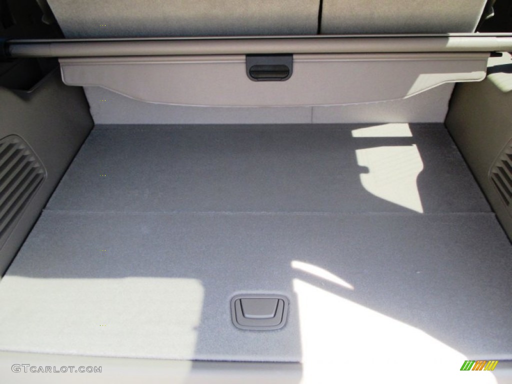 2015 GMC Yukon XL SLT 4WD Trunk Photo #92751475