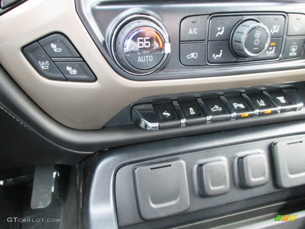 2015 GMC Sierra 3500HD Denali Crew Cab 4x4 Dual Rear Wheel Controls Photo #92753077