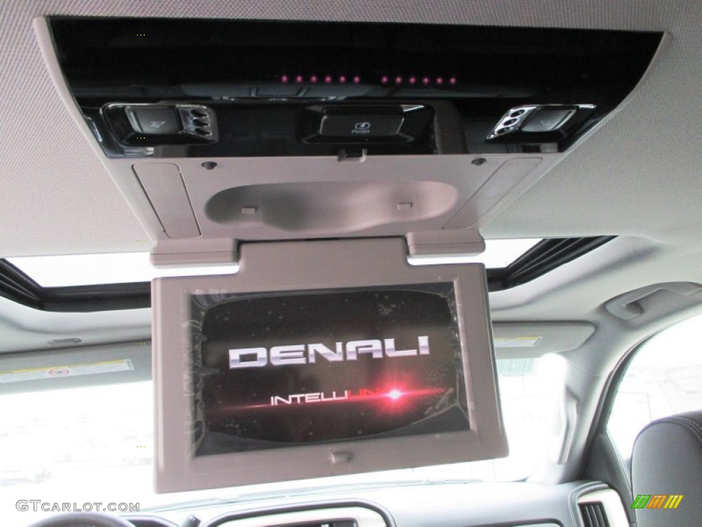 2015 GMC Sierra 3500HD Denali Crew Cab 4x4 Dual Rear Wheel Entertainment System Photo #92753497