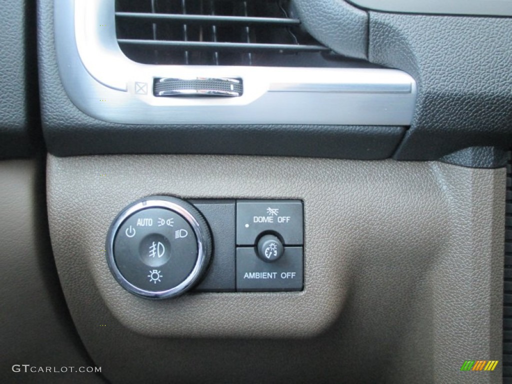 2014 GMC Acadia SLT AWD Controls Photo #92754301