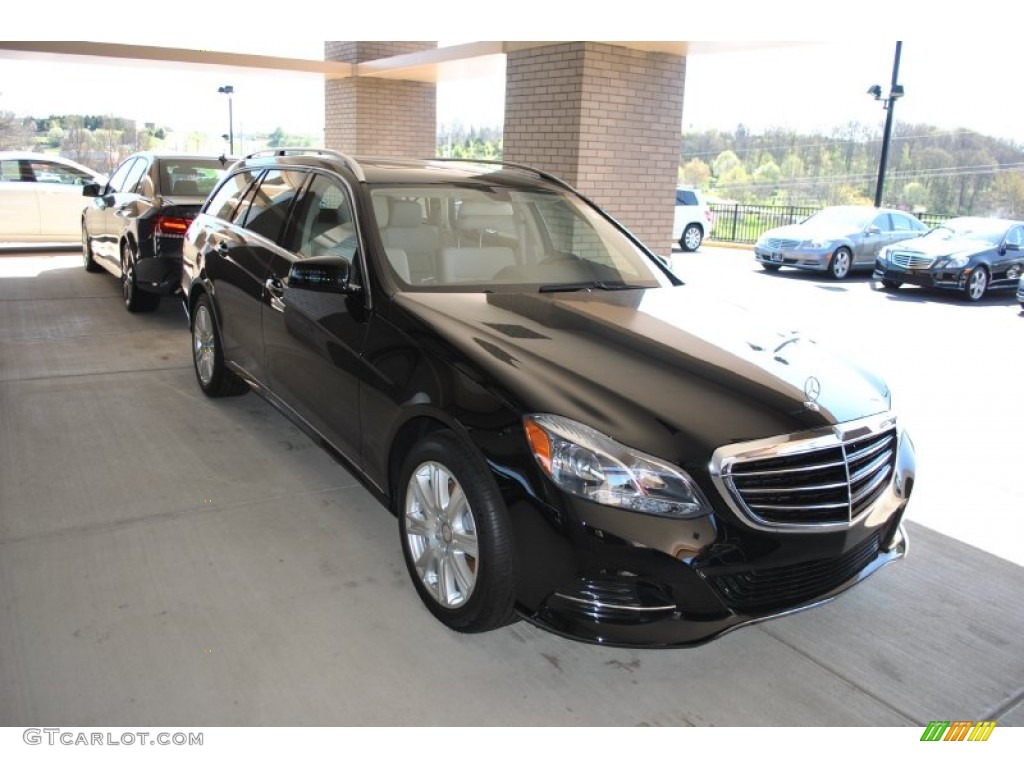 2014 E 350 4Matic Wagon - Black / Silk Beige/Espresso Brown photo #1