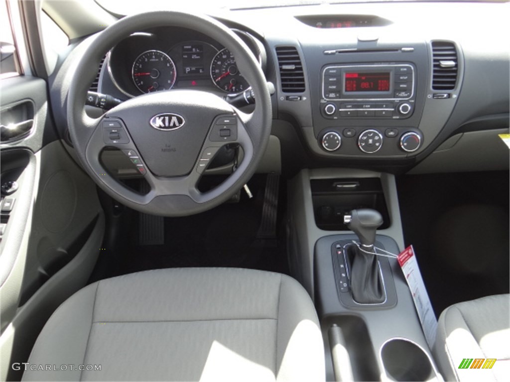 2014 Kia Forte LX Dashboard Photos