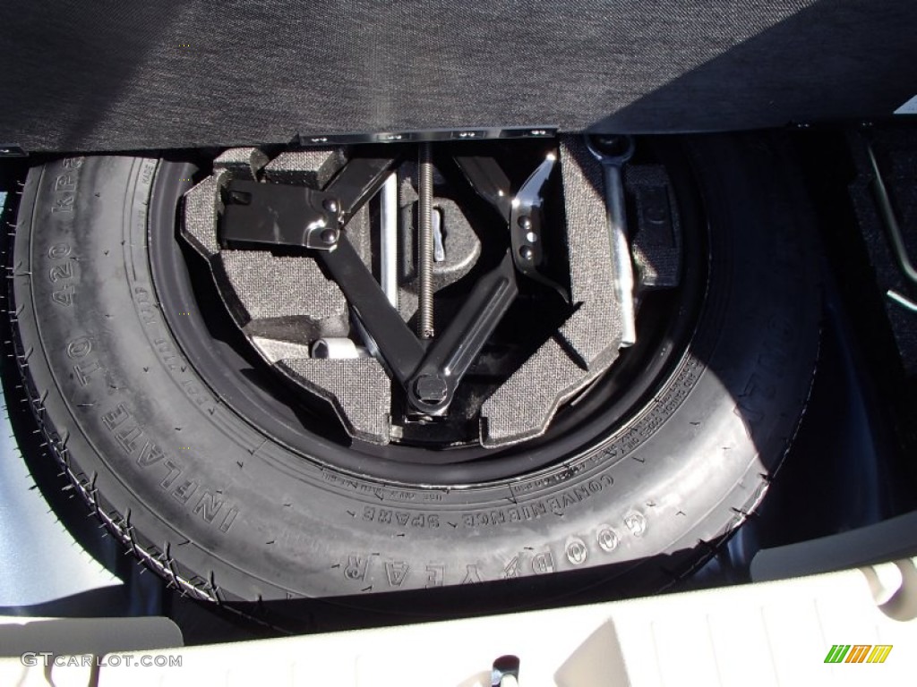 2014 XV Crosstrek 2.0i Premium - Quartz Blue Pearl / Ivory photo #9