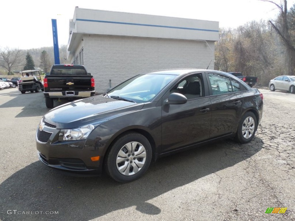 2014 Cruze LS - Tungsten Metallic / Jet Black/Medium Titanium photo #1