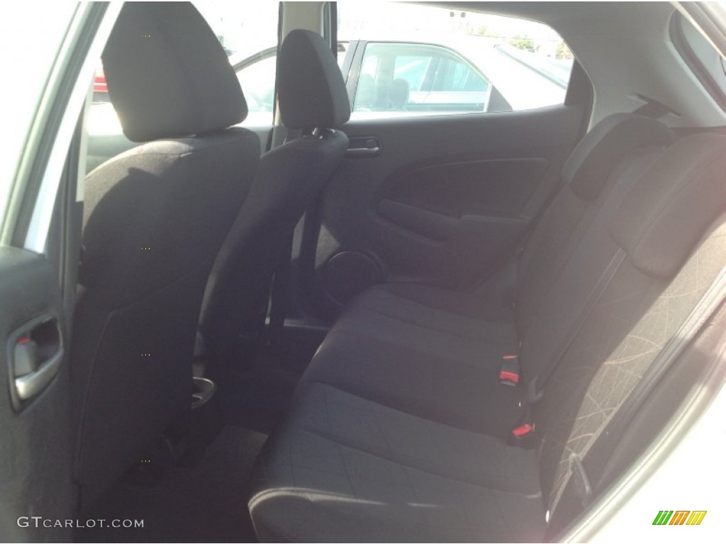 2011 MAZDA2 Sport - Crystal White Pearl / Black photo #11