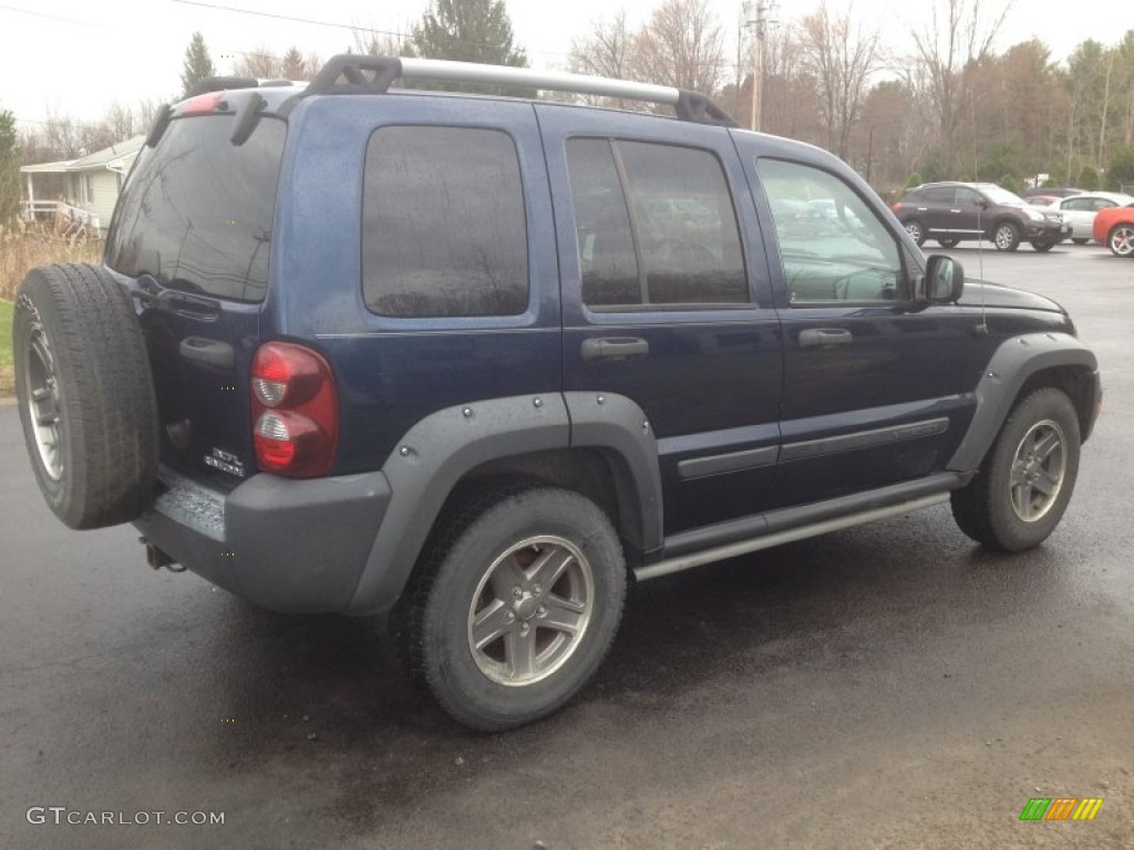 2005 Liberty Renegade - Patriot Blue Pearl / Medium Slate Gray photo #4