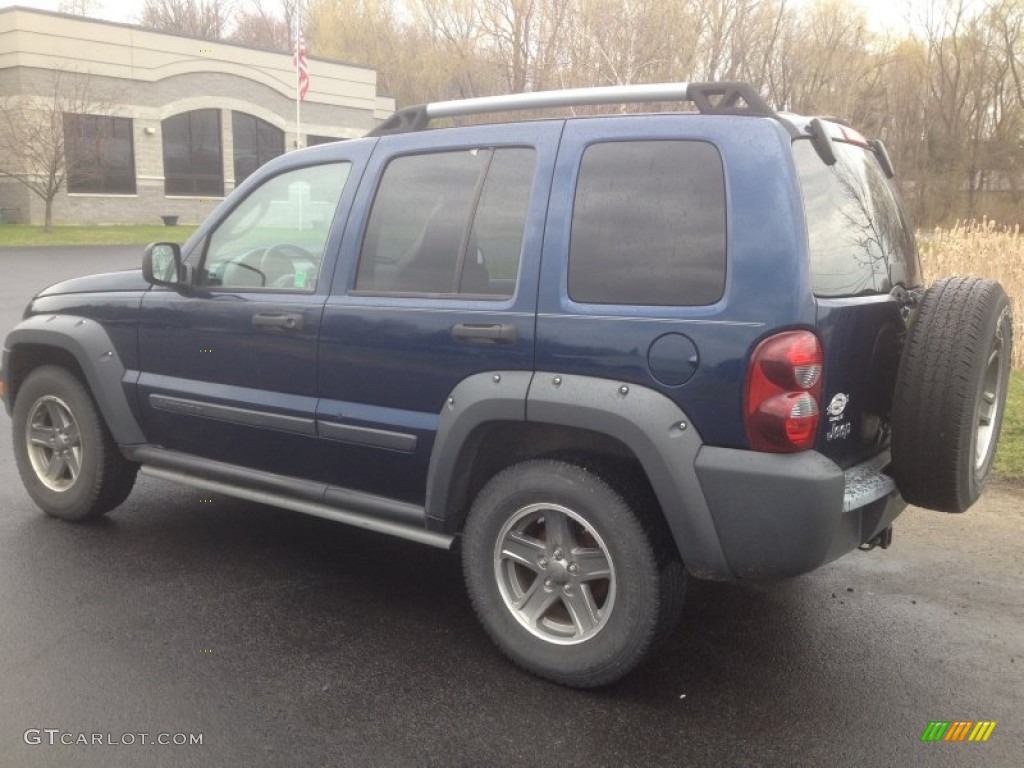 2005 Liberty Renegade - Patriot Blue Pearl / Medium Slate Gray photo #6