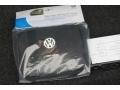 Black - Jetta SE Sedan Photo No. 21