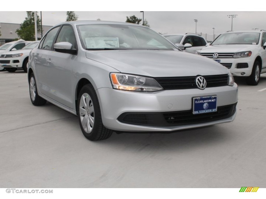 2014 Jetta SE Sedan - Reflex Silver Metallic / Titan Black photo #1