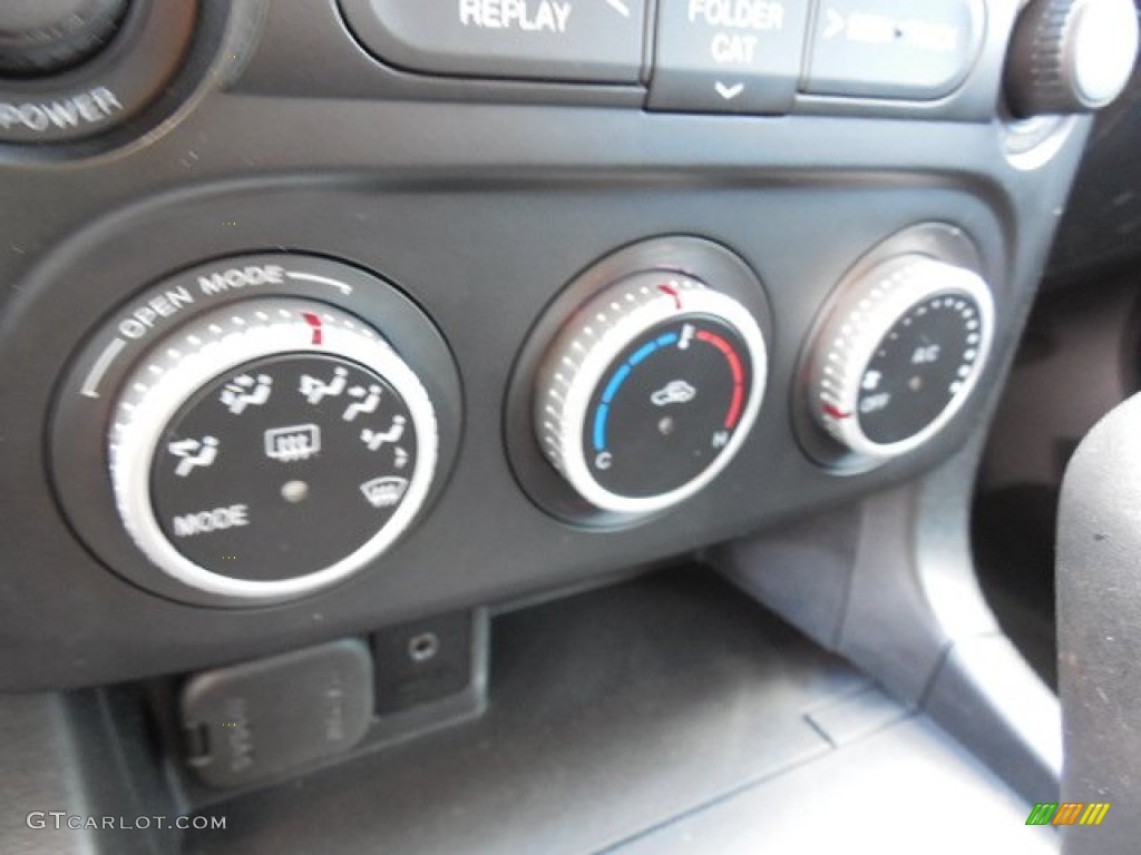 2011 Mazda MX-5 Miata Touring Roadster Controls Photo #92778748
