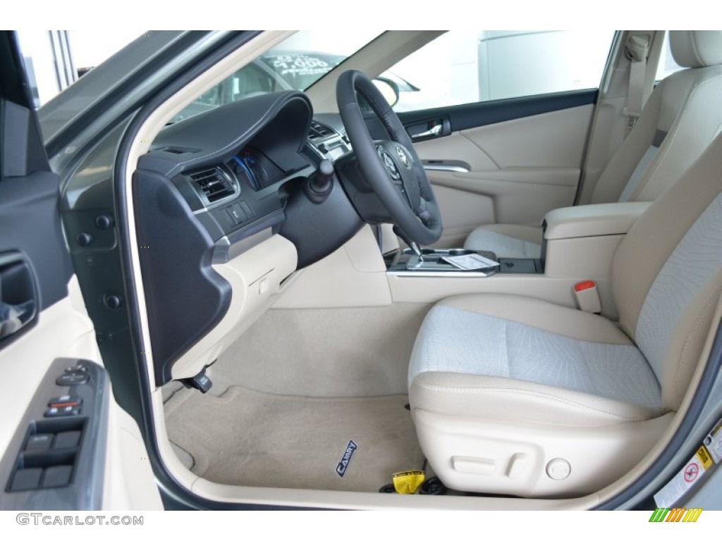 2014 Camry Hybrid XLE - Cypress Pearl / Ivory photo #6