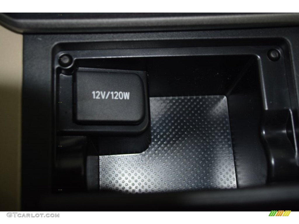 2014 Camry Hybrid XLE - Cypress Pearl / Ivory photo #18
