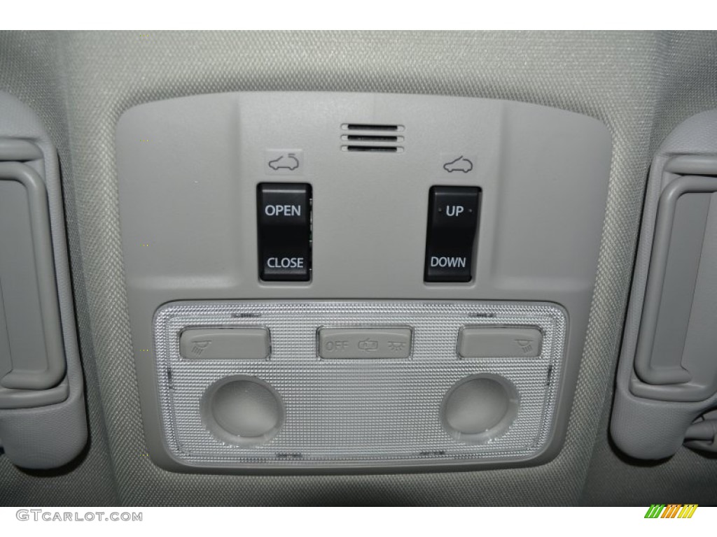 2014 RAV4 Limited - Classic Silver Metallic / Black photo #19