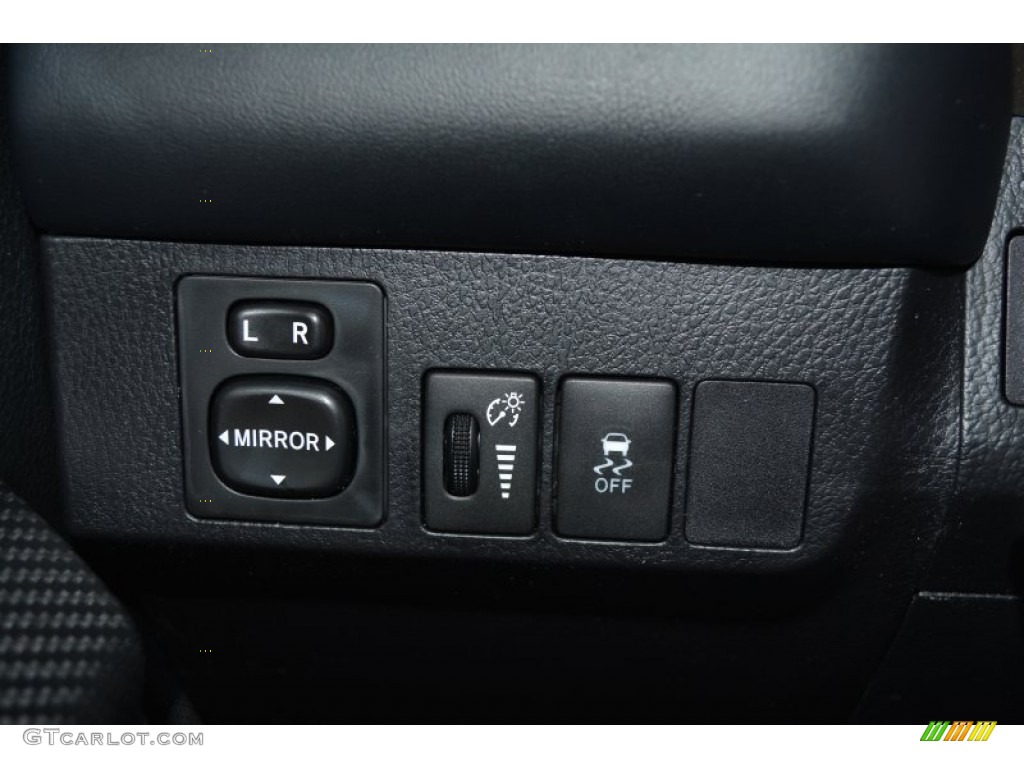 2014 RAV4 Limited - Classic Silver Metallic / Black photo #23