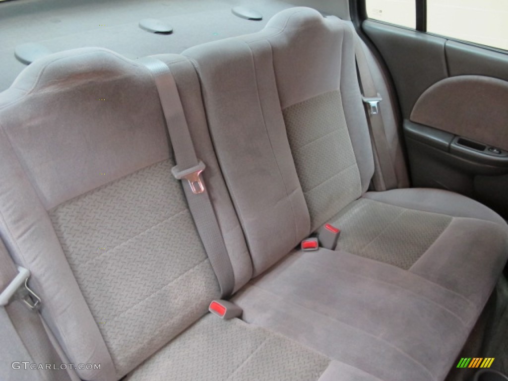 2006 ION 3 Sedan - Black Onyx / Gray photo #23