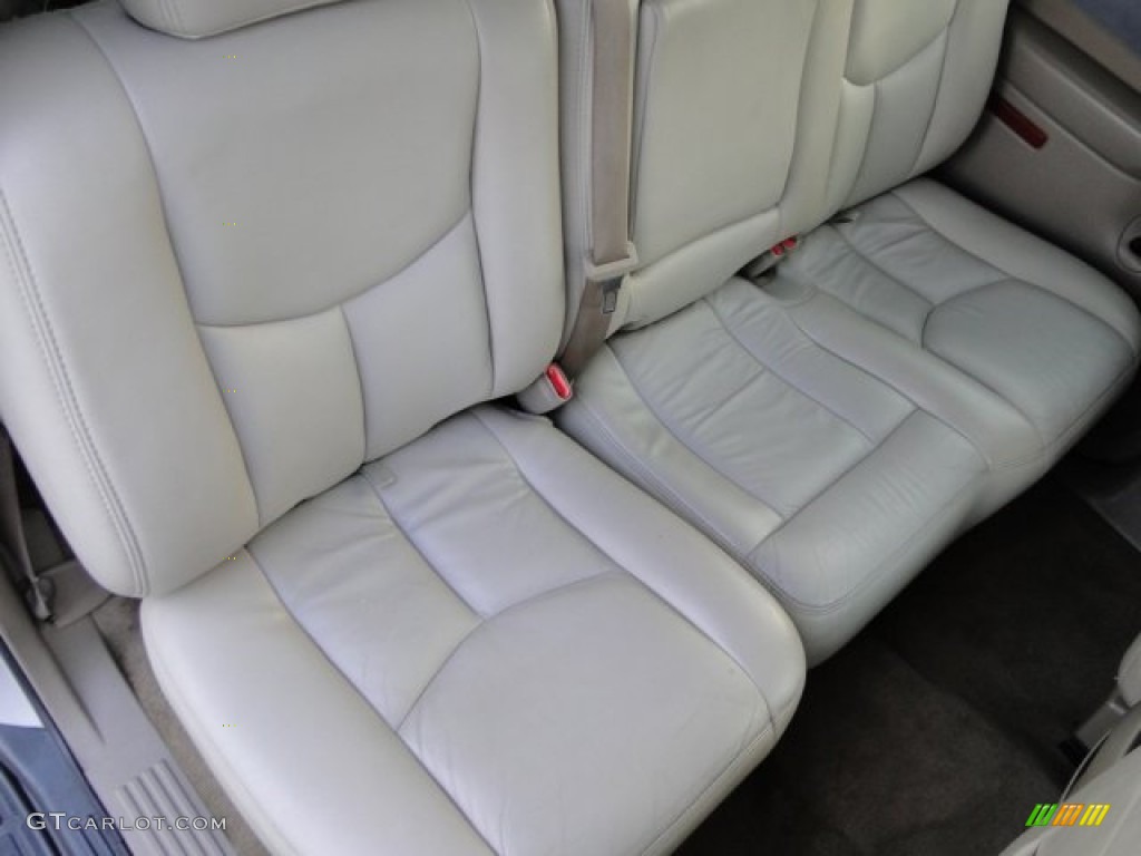 2005 Suburban 1500 LT - Sandstone Metallic / Tan/Neutral photo #9
