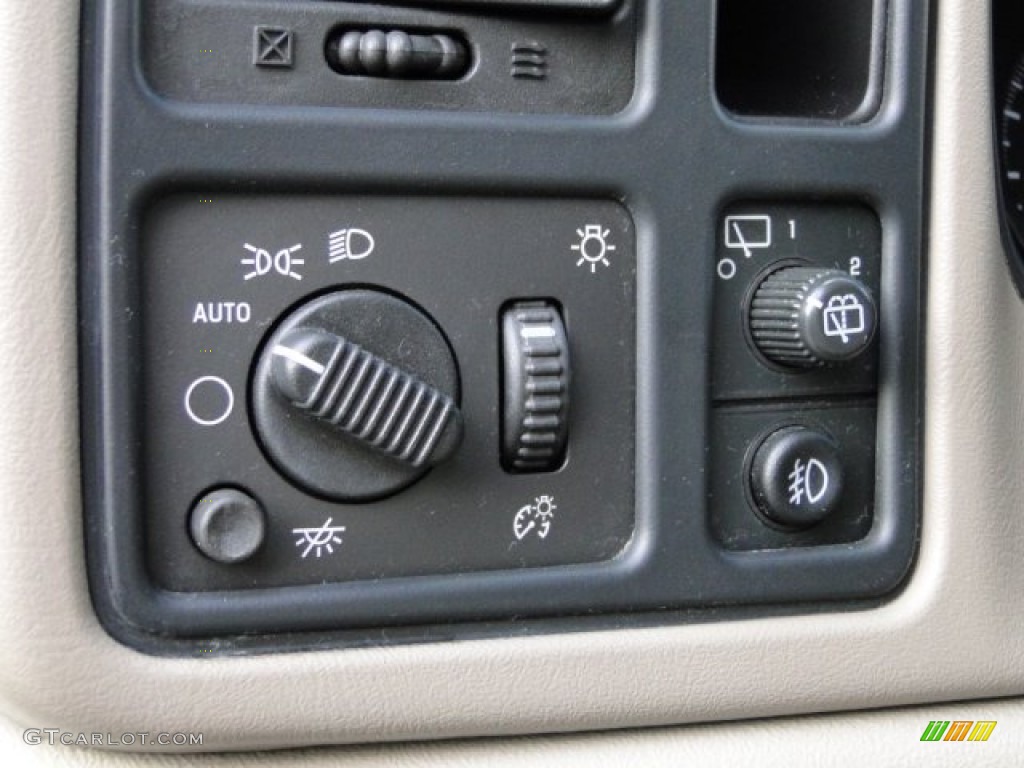 2005 Suburban 1500 LT - Sandstone Metallic / Tan/Neutral photo #13