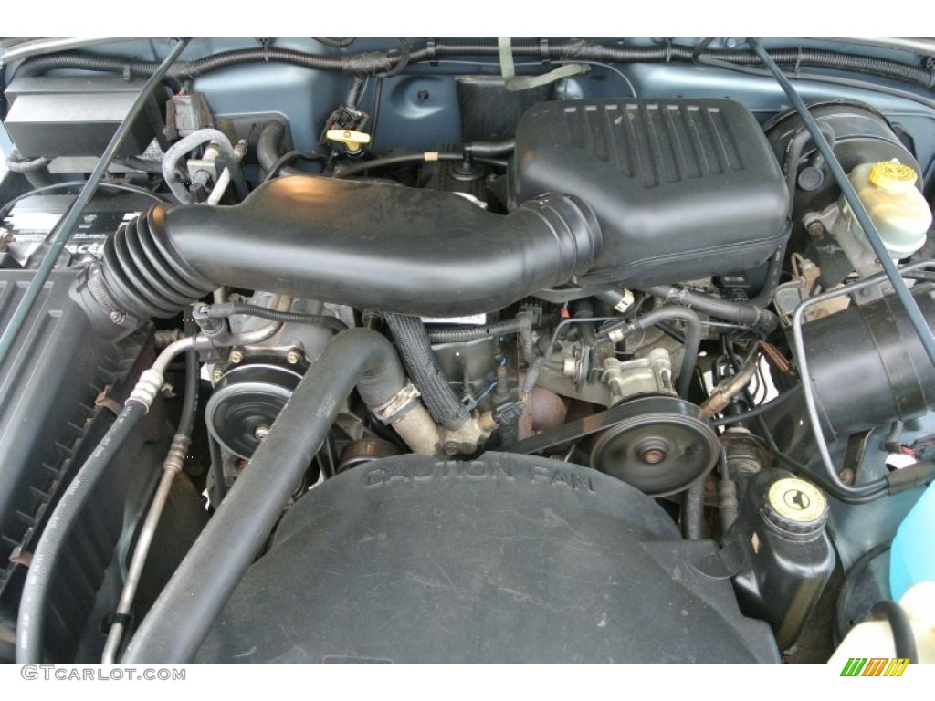 1997 Jeep Wrangler SE 4x4 2.5 Liter OHV 8-Valve 4 Cylinder Engine Photo #92794899