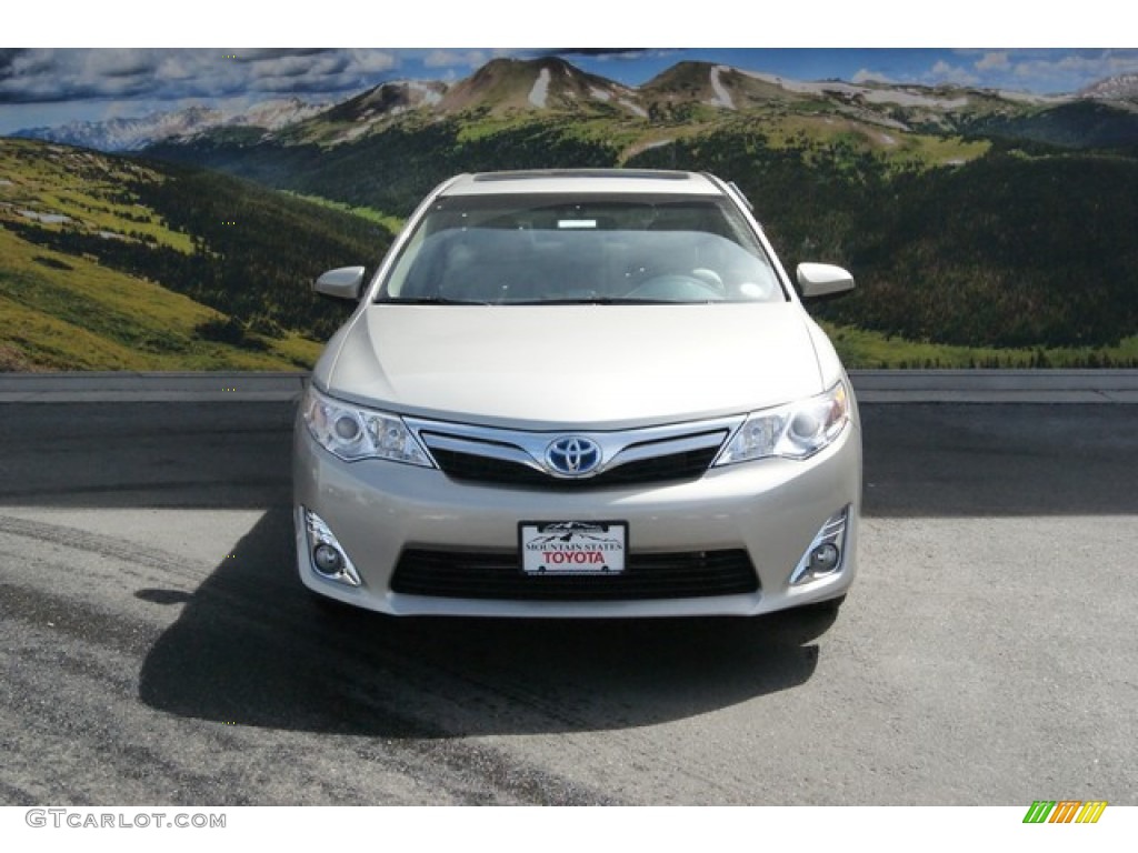 2014 Camry Hybrid XLE - Champagne Mica / Ivory photo #2