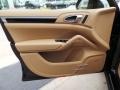 Jet Black Metallic - Cayenne S Hybrid Photo No. 10