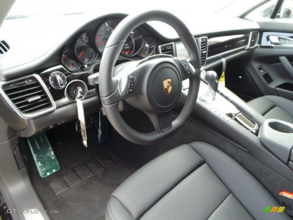 Black Interior 2014 Porsche Panamera S Photo #92807067