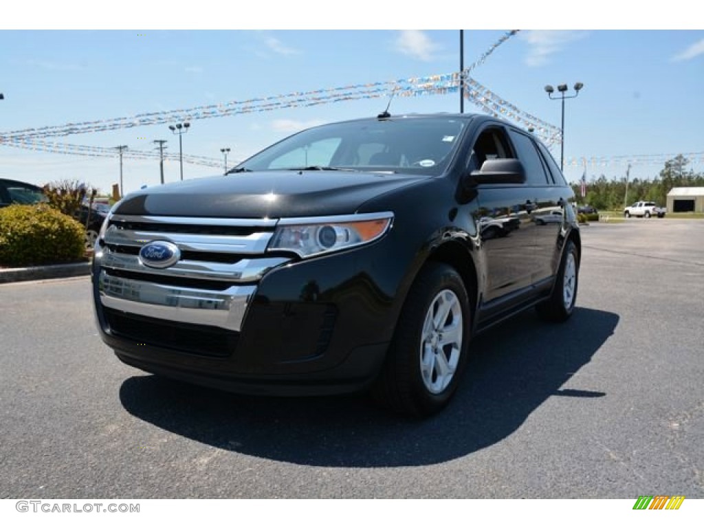 2013 Edge SE EcoBoost - Tuxedo Black Metallic / Charcoal Black photo #1