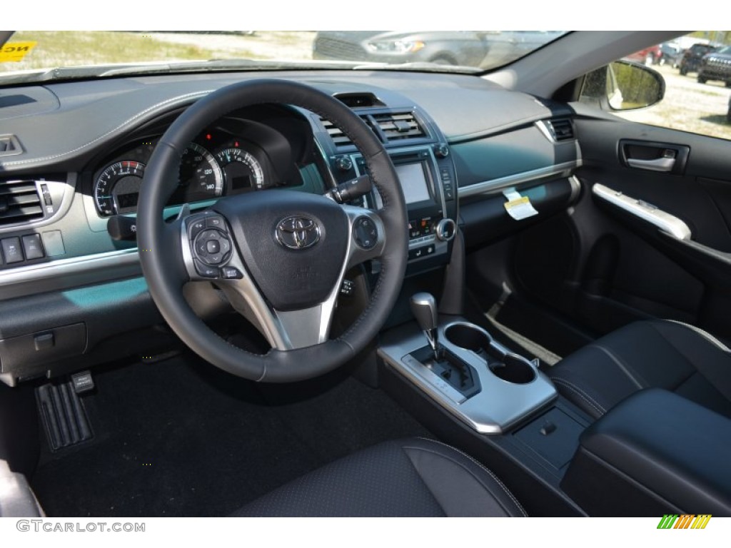 2014 Camry SE - Super White / Black photo #7