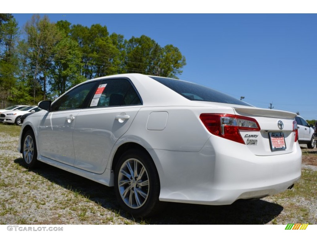 2014 Camry SE - Super White / Black photo #23