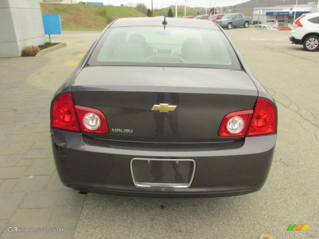 2010 Malibu LS Sedan - Mocha Steel Metallic / Titanium photo #8