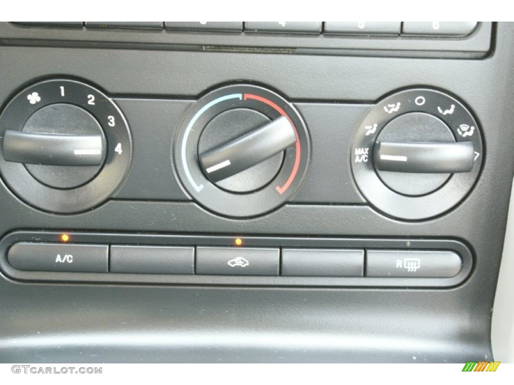 2005 Mustang V6 Premium Coupe - Windveil Blue Metallic / Light Graphite photo #27