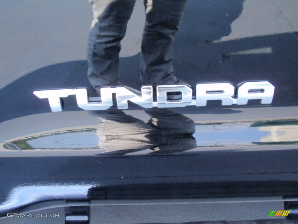 2014 Tundra SR5 Crewmax 4x4 - Black / Graphite photo #15