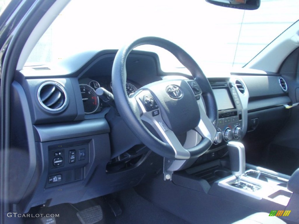 2014 Tundra SR5 Double Cab - Black / Graphite photo #25