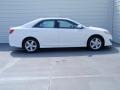 2014 Super White Toyota Camry SE  photo #3