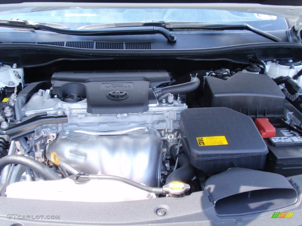 2014 Camry SE - Super White / Black/Ash photo #16